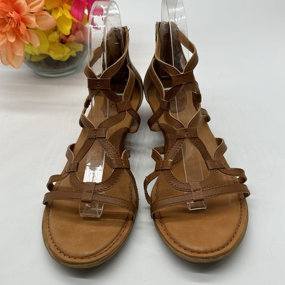 b.o.c. Brown Leather Gladiator Sandal Size 8 MCS6412H - Picture 2 of 7
